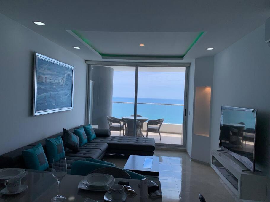 Grand Diamond Beach, Dep 2 *